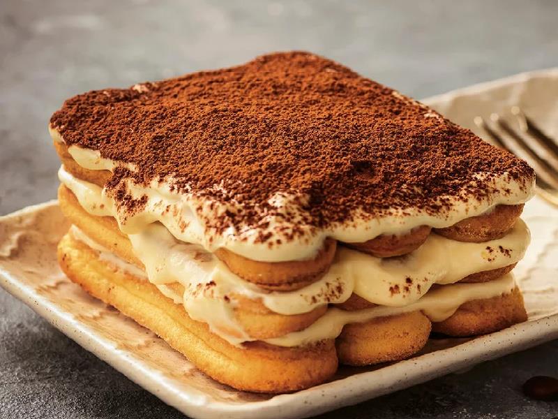 قیمت تیرامیسو- قیمت تیرامیسو در کافی‌شاپ، قیمت تیرامیسو کیلویی، تک‌نفره، خانگی و لیوانی