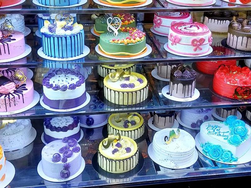 قیمت کیک تولد در سال ۱۴۰۴ | قیمت هر کیلو کیک تولد، کیک تولد ۱ تا ۴ کیلویی و کیک تولد ارزان