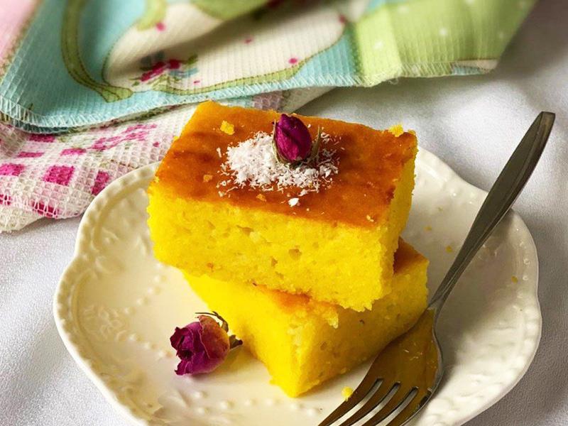 قیمت کیک زعفران و طرز تهیه تخصصی کیک زعفرانی خانگی با گلاب، هل، و سس مخصوص